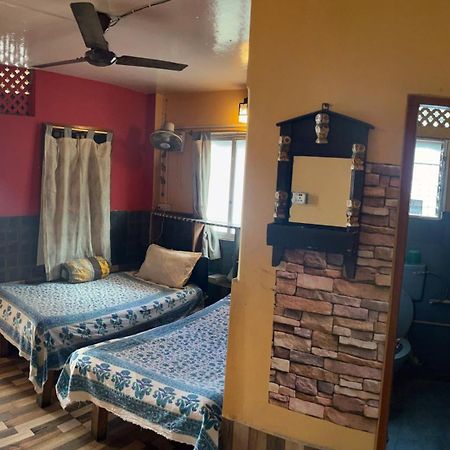 Calcutta Backpackers Homestay -Only For Backpackers & Travellers Экстерьер фото