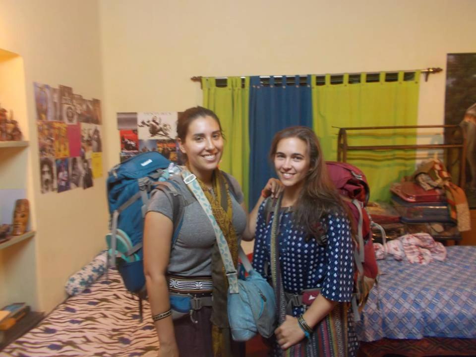 Calcutta Backpackers Homestay -Only For Backpackers & Travellers Экстерьер фото