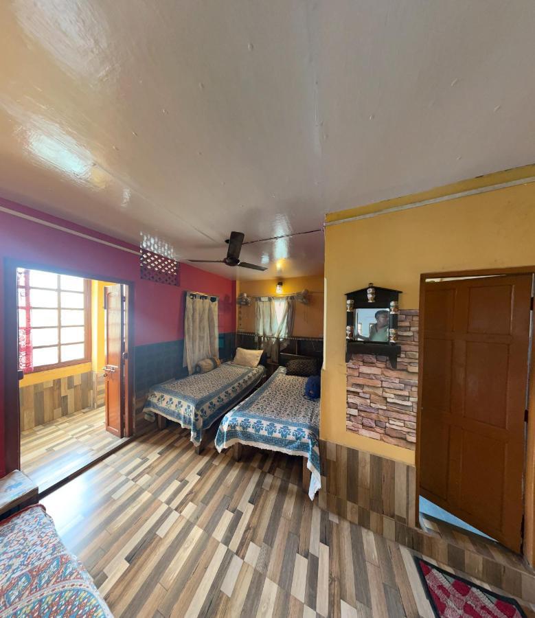 Calcutta Backpackers Homestay -Only For Backpackers & Travellers Экстерьер фото