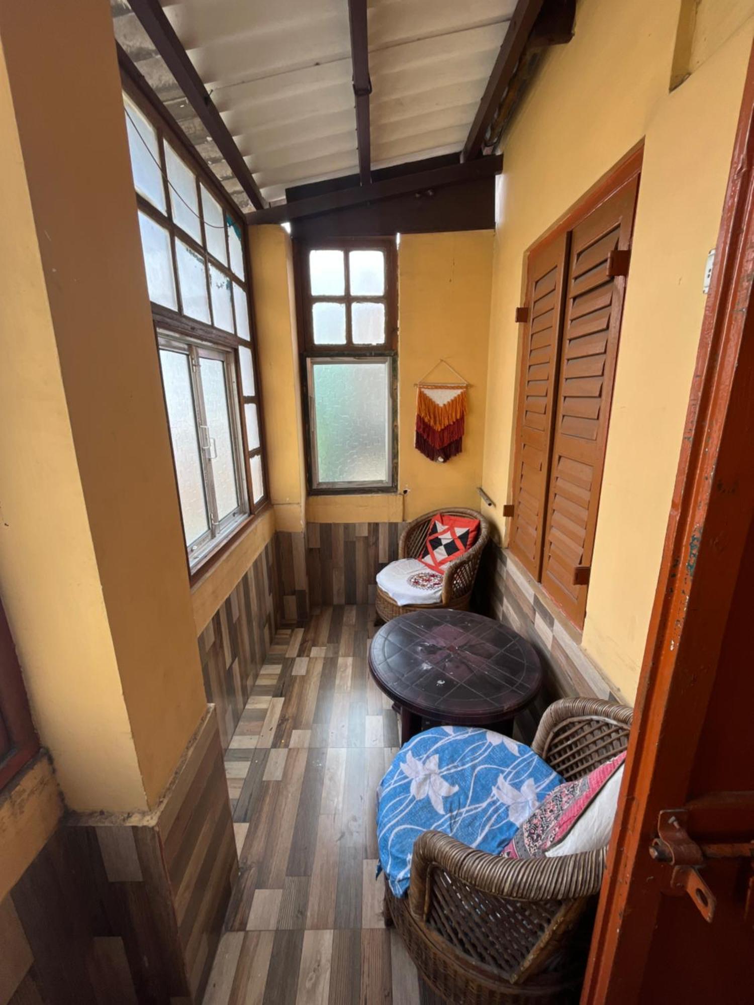 Calcutta Backpackers Homestay -Only For Backpackers & Travellers Экстерьер фото