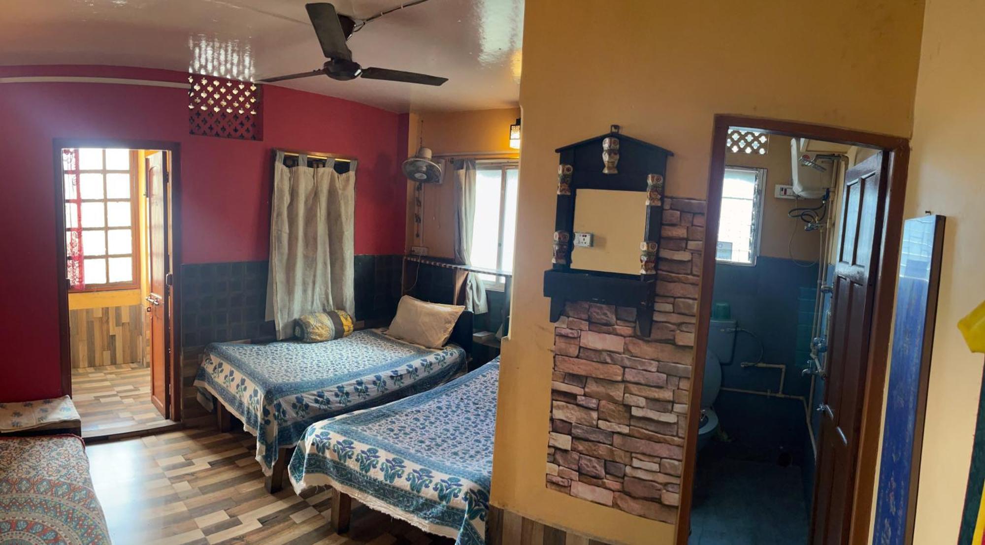 Calcutta Backpackers Homestay -Only For Backpackers & Travellers Экстерьер фото